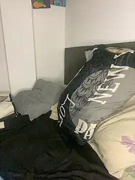 Snapshot of DereckCooperr chatting on February 21, 2026, 4:02 am DereckCooperr online show from February 21, 2026, 4:02 am