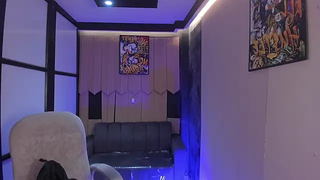 Snapshot of DereckCooperr chatting on February 24, 2026, 11:14 pm DereckCooperr online show from February 24, 2026, 11:14 pm