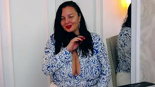 Snapshot of JudithCombs chatting on December 11, 2024, 6:47 am JudithCombs online show from December 11, 2024, 6:47 am