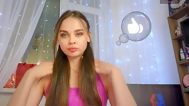 KristenSayles online show from February 7, 2025, 10:30 pm