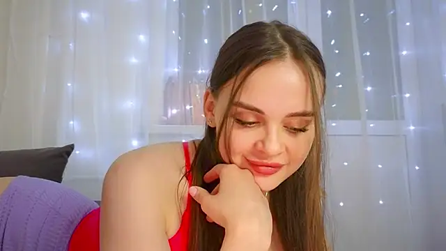 KristenSayles online show from February 10, 2025, 10:30 pm