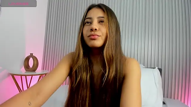 casandra ballesteros online show from January 9, 2025, 4:28 pm