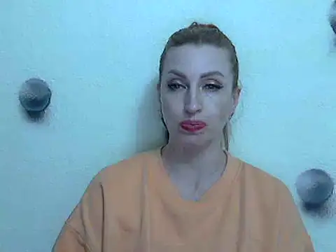 Snapshot of Jillian_Pattie chatting on December 24, 2024, 5:23 pm Jillian Pattie online show from December 24, 2024, 5:23 pm
