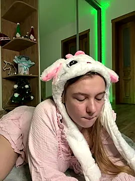 freiiaflower online show from December 21, 2025, 3:57 am