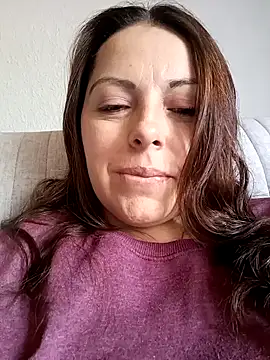 seherlatin online show from November 11, 2025, 5:02 pm