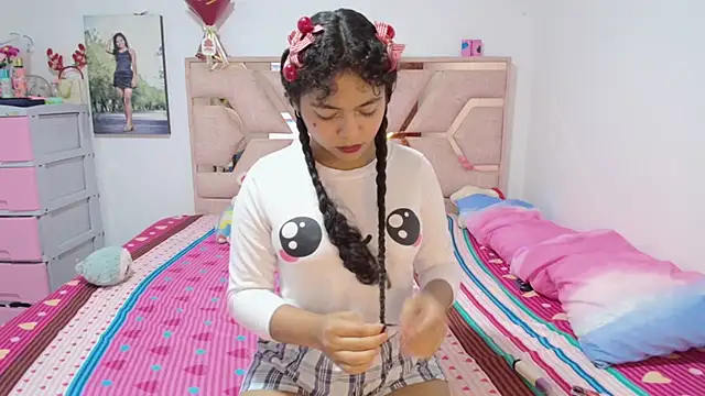 Winnifer Gonzal online show from April 26, 2026, 3:15 am