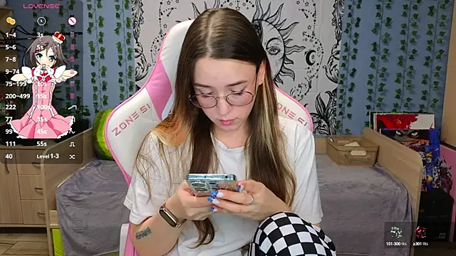 Snapshot of Sweet_frosti chatting on January 13, 2025, 3:23 am Sweet frosti online show from January 13, 2025, 3:23 am