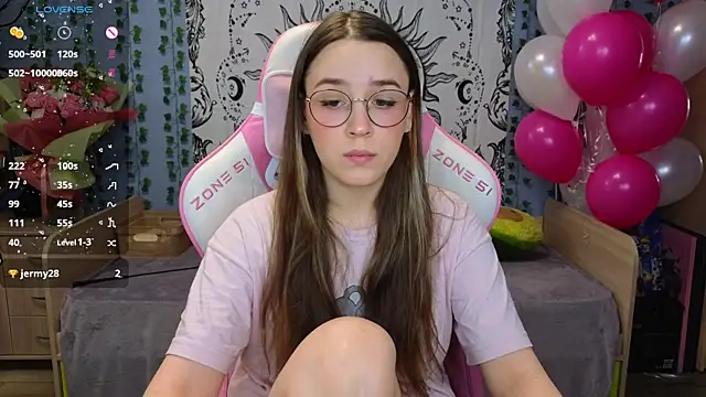 Snapshot of Sweet_frosti chatting on January 20, 2025, 4:10 am Sweet frosti online show from January 20, 2025, 4:10 am