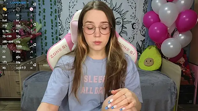 Snapshot of Sweet_frosti chatting on January 23, 2025, 2:44 am Sweet frosti online show from January 23, 2025, 2:44 am