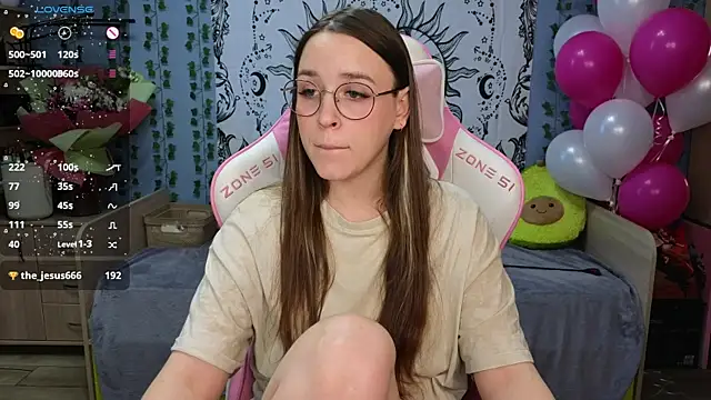 Snapshot of Sweet_frosti chatting on January 24, 2025, 6:03 am Sweet frosti online show from January 24, 2025, 6:03 am