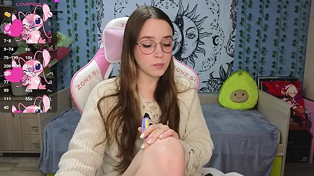 Snapshot of Sweet_frosti chatting on February 7, 2025, 3:12 am Sweet frosti online show from February 7, 2025, 3:12 am