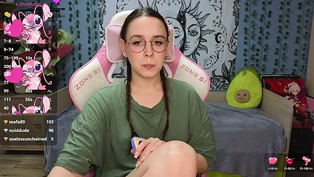 Snapshot of Sweet_frosti chatting on February 10, 2025, 6:09 am Sweet frosti online show from February 10, 2025, 6:09 am