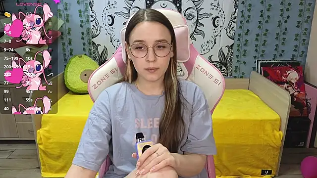 Snapshot of Sweet_frosti chatting on February 21, 2025, 5:56 am Sweet frosti online show from February 21, 2025, 5:56 am