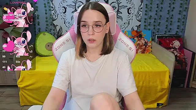 Snapshot of Sweet_frosti chatting on February 25, 2025, 2:14 am Sweet frosti online show from February 25, 2025, 2:14 am