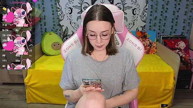 Snapshot of Sweet_frosti chatting on February 28, 2025, 2:09 am Sweet frosti online show from February 28, 2025, 2:09 am
