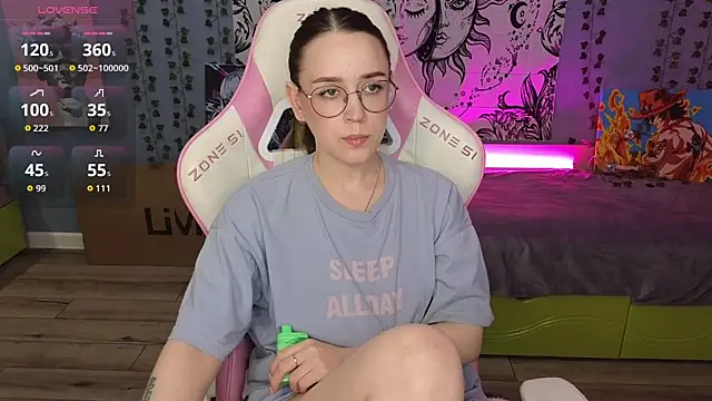Snapshot of Sweet_frosti chatting on September 9, 2025, 3:39 am Sweet frosti online show from September 9, 2025, 3:39 am