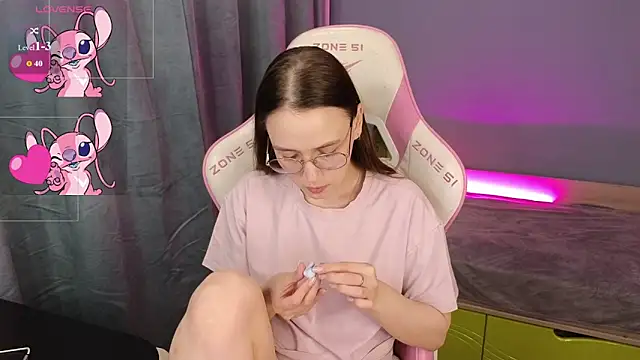 Sweet frosti online show from June 27, 2026, 3:22 am