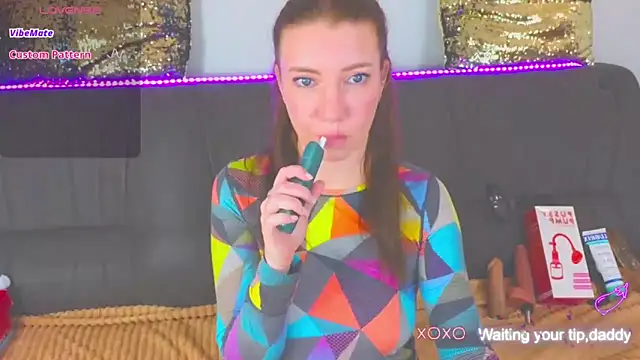 Snapshot of AlexaStoun chatting on January 3, 2025, 11:14 am AlexaStoun online show from January 3, 2025, 11:14 am