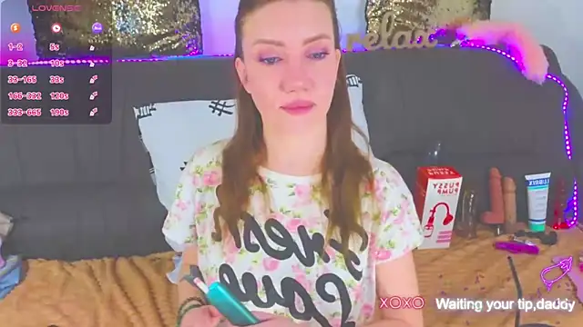 Snapshot of AlexaStoun chatting on February 13, 2025, 3:35 pm AlexaStoun online show from February 13, 2025, 3:35 pm
