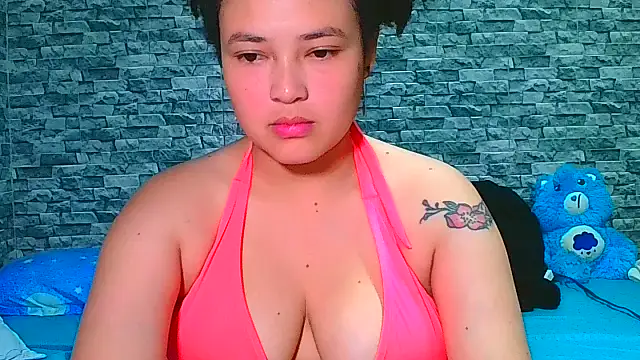 Snapshot of vanellope12 chatting on November 1, 2025, 7:16 pm vanellope12 online show from November 1, 2025, 7:16 pm