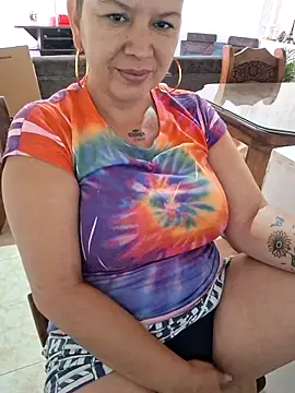 Snapshot of Gimena41 chatting on October 29, 2025, 6:53 pm Gimena41 online show from October 29, 2025, 6:53 pm