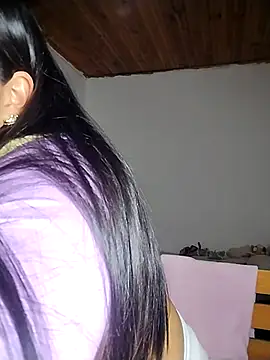 KATYGONZALEZ online show from May 16, 2026, 1:02 am