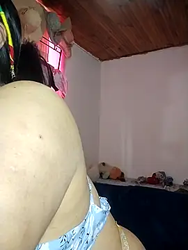 KATYGONZALEZ online show from June 26, 2026, 3:49 pm