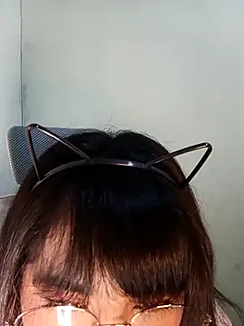 Snapshot of Chall_mee chatting on November 12, 2025, 6:30 pm Chall mee online show from November 12, 2025, 6:30 pm