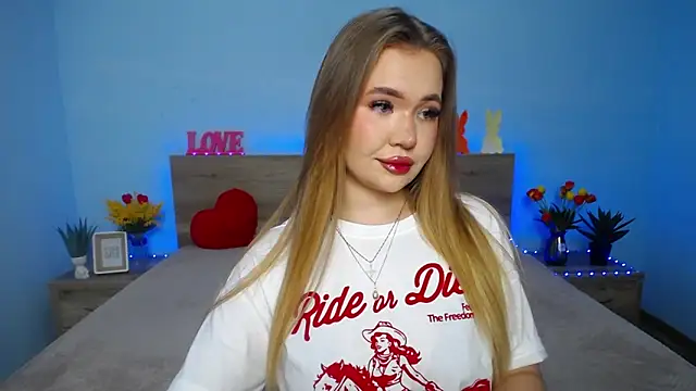 Snapshot of StacyYellig chatting on March 11, 2025, 2:10 am StacyYellig online show from March 11, 2025, 2:10 am