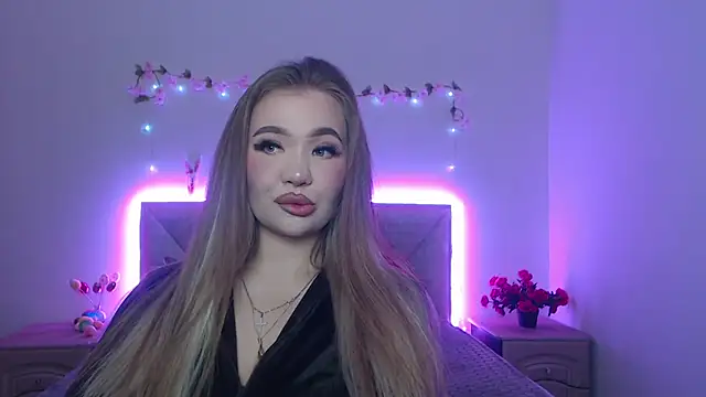 StacyYellig online show from April 13, 2026, 8:36 pm