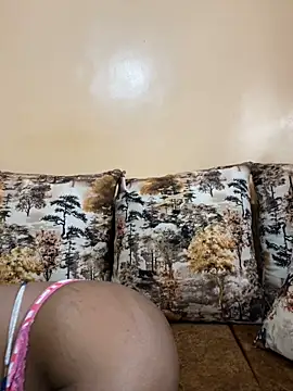 Pretty Selina1 online show from January 2, 2025, 6:18 am