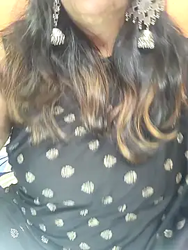 CUTE SOPHIA- online show from December 7, 2024, 8:05 pm