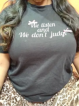 CUTE SOPHIA- online show from October 22, 2025, 12:22 am