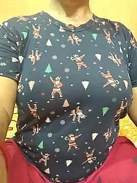 Snapshot of CUTE_SOPHIA- chatting on April 15, 2026, 1:23 am CUTE SOPHIA- online show from April 15, 2026, 1:23 am