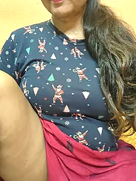 Snapshot of CUTE_SOPHIA- chatting on April 30, 2026, 1:56 am CUTE SOPHIA- online show from April 30, 2026, 1:56 am