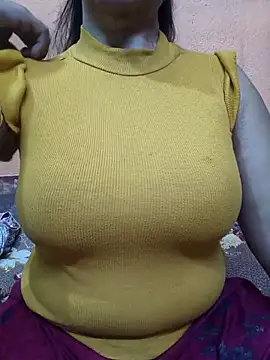 Snapshot of CUTE_SOPHIA- chatting on May 16, 2026, 2:41 am CUTE SOPHIA- online show from May 16, 2026, 2:41 am