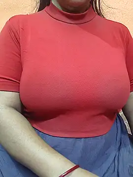 Snapshot of CUTE_SOPHIA- chatting on July 5, 2026, 4:19 am CUTE SOPHIA- online show from July 5, 2026, 4:19 am