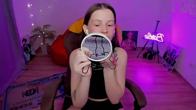 HelloRoxy online show from March 23, 2026, 7:18 pm