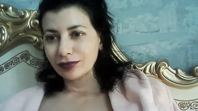Snapshot of StunnigArt chatting on February 16, 2025, 9:15 am StunnigArt online show from February 16, 2025, 9:15 am