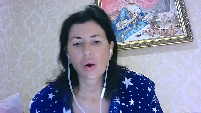 StunnigArt online show from August 3, 2026, 1:15 am