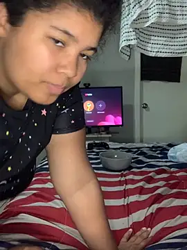 KittyLoroi online show from October 29, 2025, 12:57 am