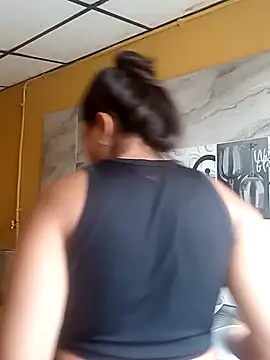 stefanie010 online show from February 17, 2026, 6:58 pm