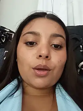stefanie010 online show from June 21, 2026, 6:54 pm