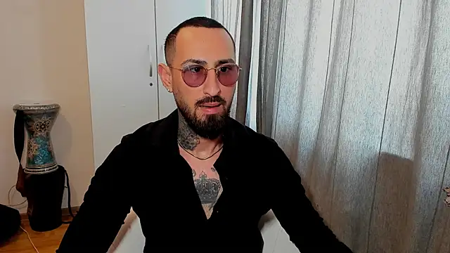Baddfuckerr online show from January 20, 2025, 9:03 am