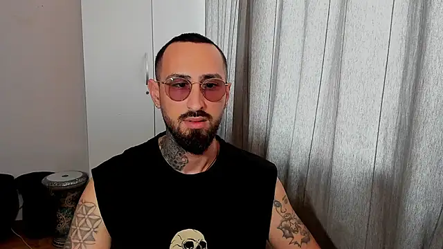 Baddfuckerr online show from January 21, 2025, 1:22 pm