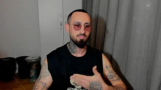 Baddfuckerr online show from January 21, 2025, 4:27 pm