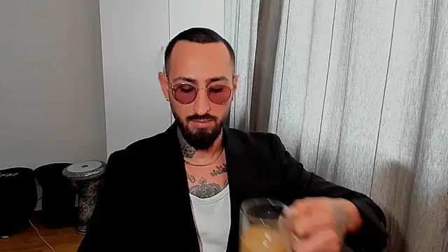 Baddfuckerr online show from January 22, 2025, 12:06 pm