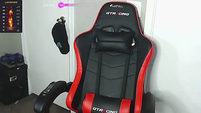 Snapshot of Ndnluv21 chatting on December 18, 2024, 6:03 pm Ndnluv21 online show from December 18, 2024, 6:03 pm