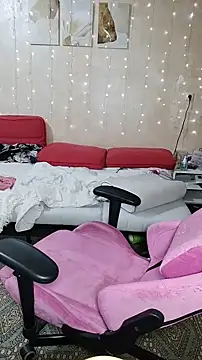 DenisHailey online show from January 8, 2026, 11:07 pm