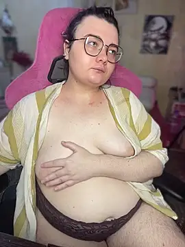 DenisHailey online show from June 19, 2026, 6:34 pm